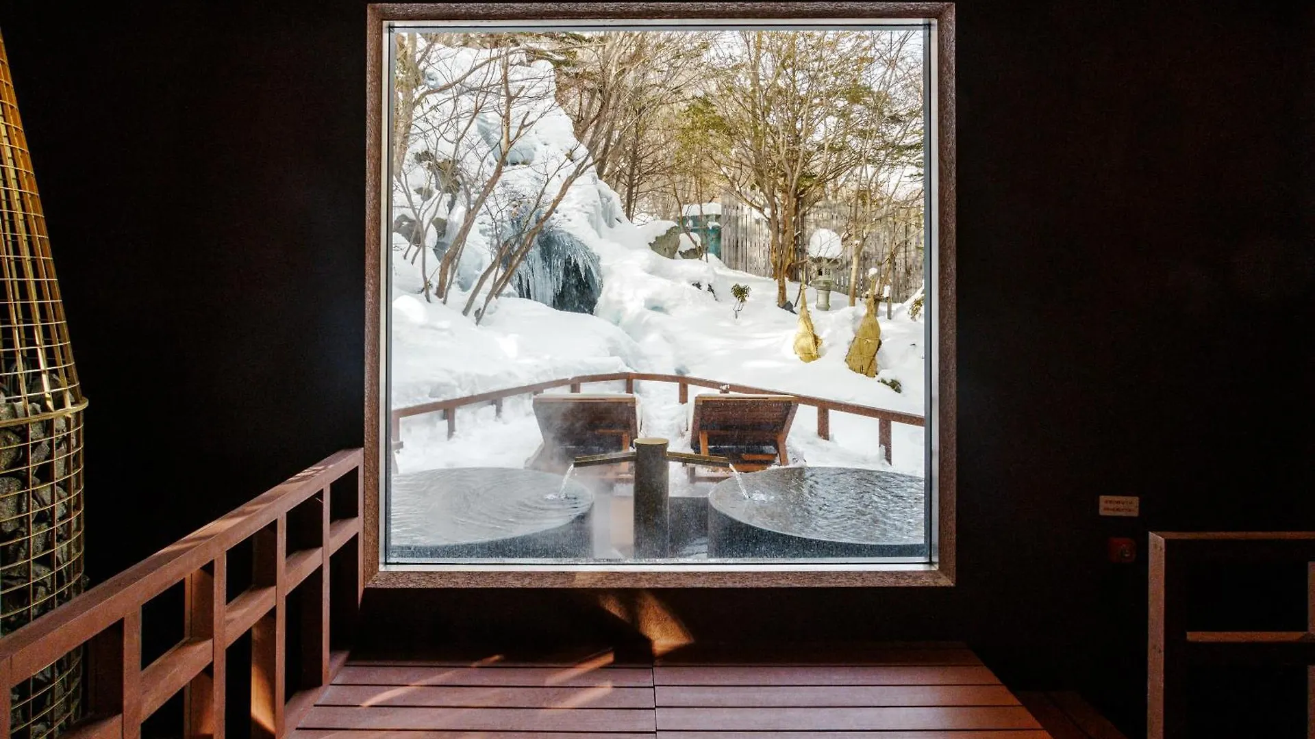 Noboribetsu Grand Hotel 4*,  Japonsko